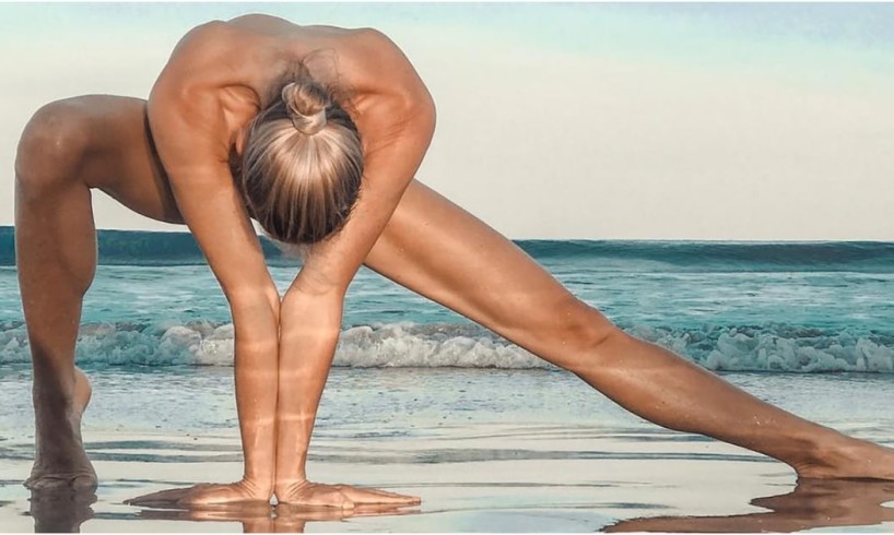 Nude Yoga